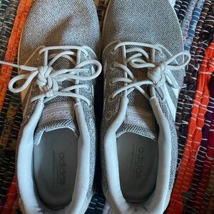 Adidas Women’s Size 10